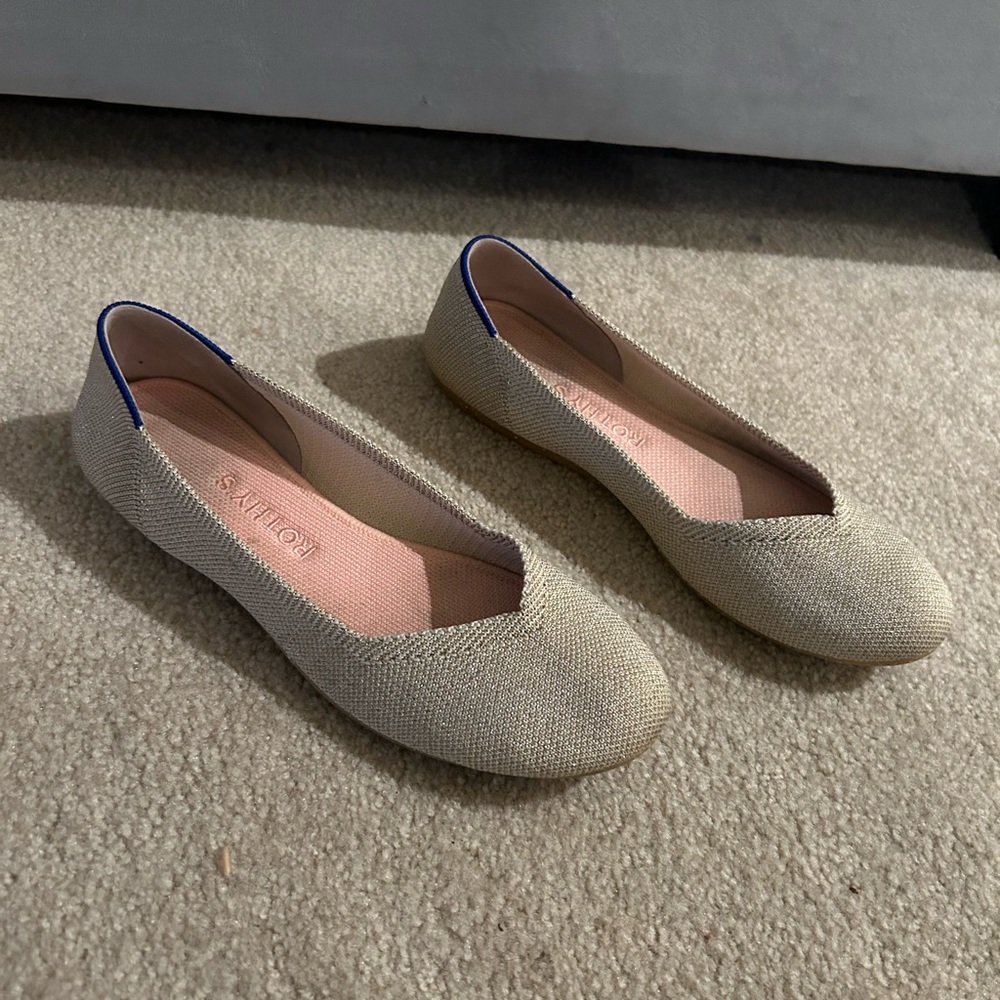 Women’s Rothy’s Light Gold Metallic Flat size 7